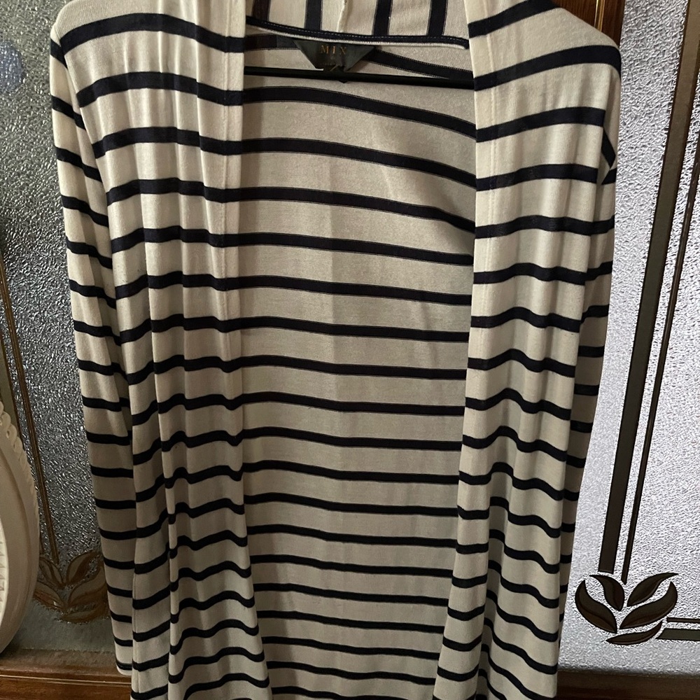 Mi Women's Striped Cardigan - Black and White